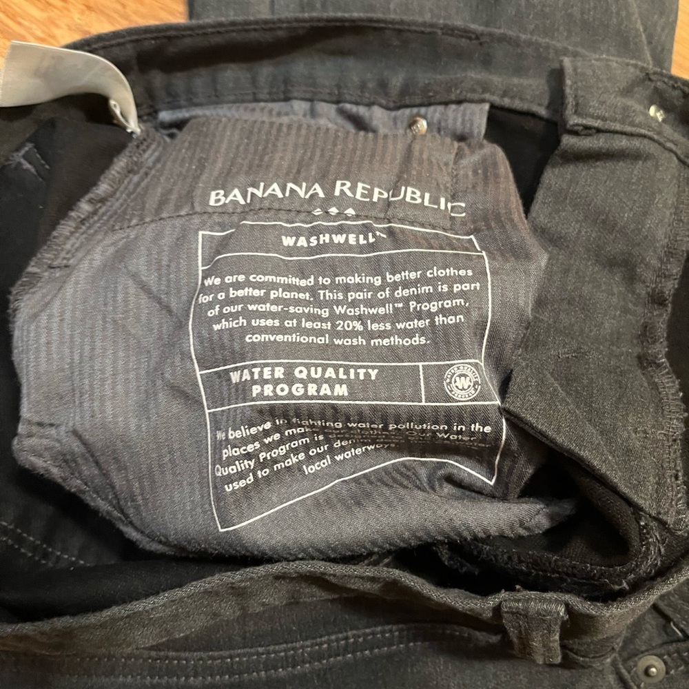 Banana Republic Men's Charcoal Gray Slim Travel Jean. Size 34 Waist X 32 Length - Picture 15 of 16